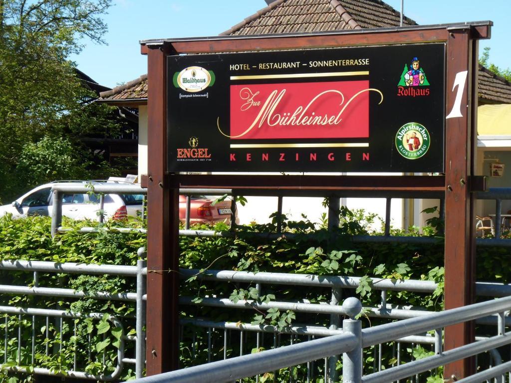 Hotel Muehleinsel Кенцинген Экстерьер фото