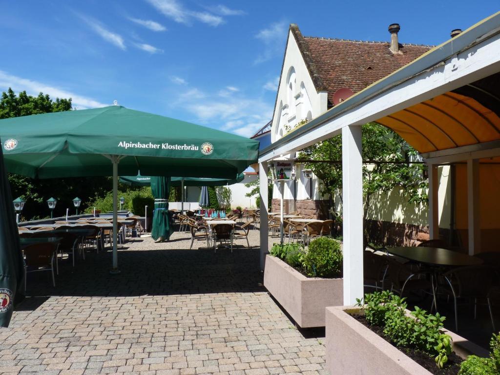 Hotel Muehleinsel Кенцинген Экстерьер фото